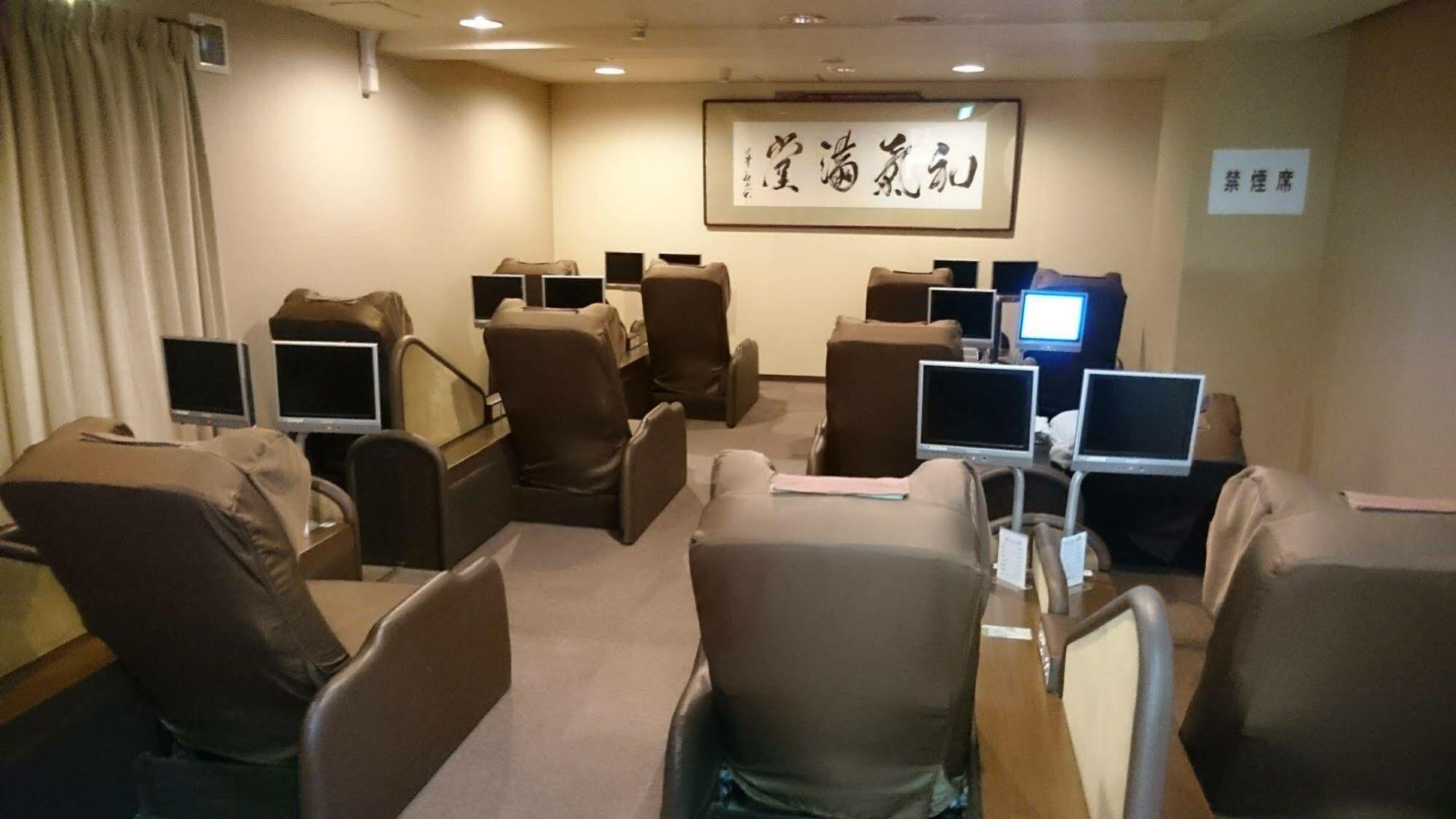 Capsule And Sauna New Japan Ex Hiroshima Exterior photo